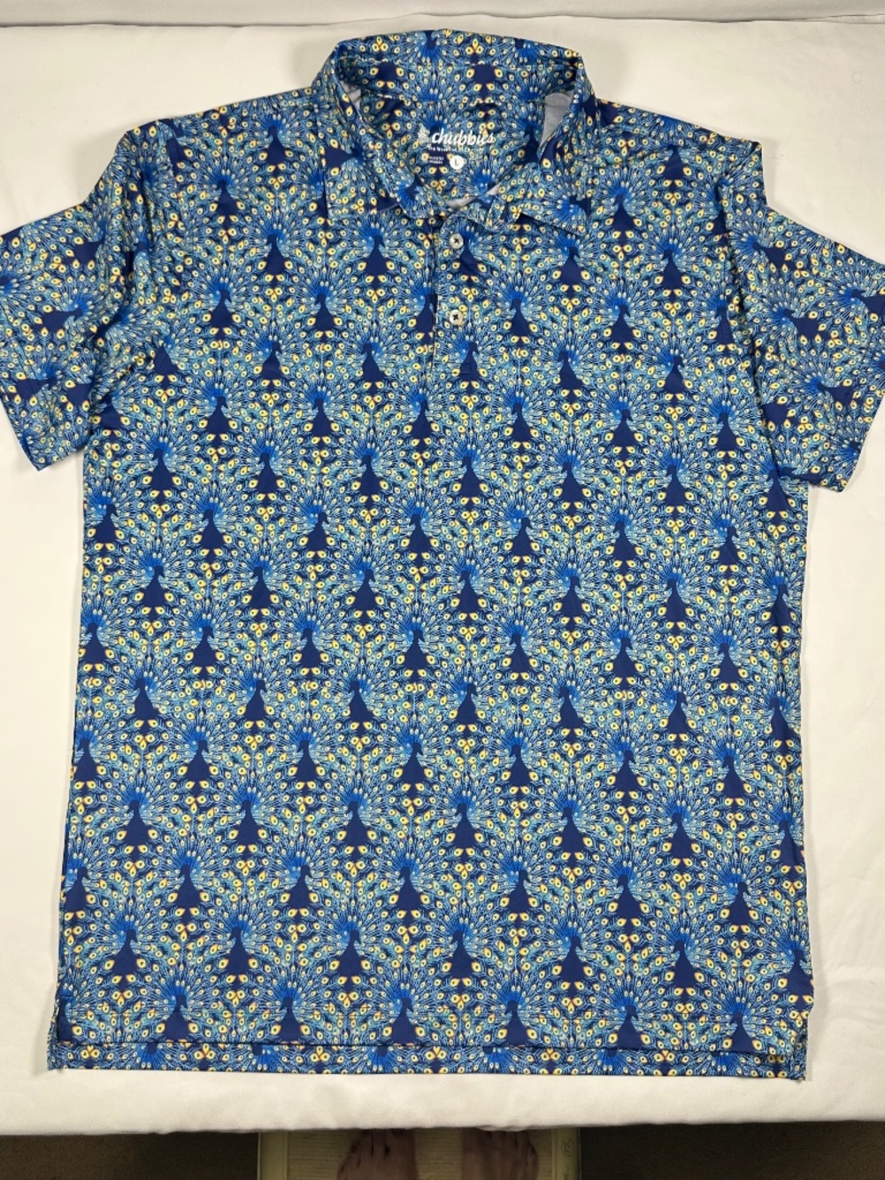 Chubbies  The Fan Out Performance Polo 2.0 Blue Peacock Feather Pattern Size L